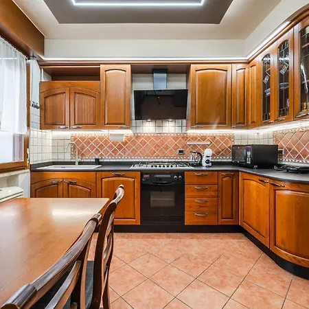 Fiorano A Due Passi Dal Circuito E Dal Museo Ferrari Fiorano Modenese