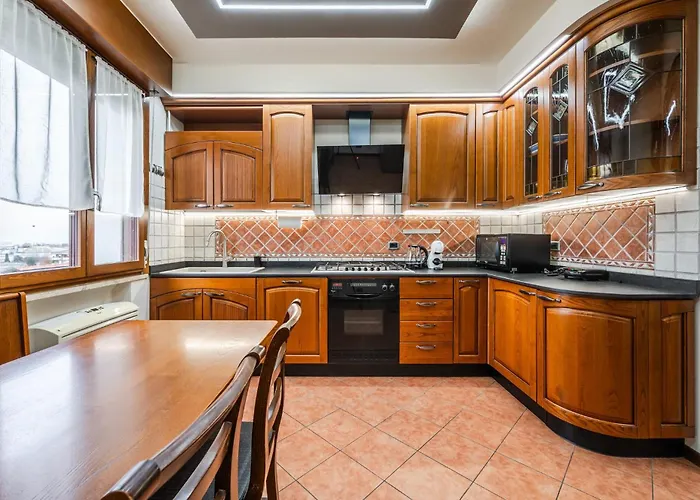 Fiorano A Due Passi Dal Circuito E Dal Museo Ferrari פיוראנו מודנזה